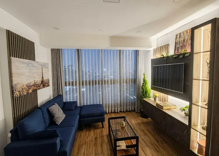- Brich Horizon Signature Apartment